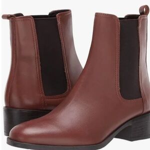 Kenneth Cole Women's Leather Chelsea Ankle Boot Sz.10